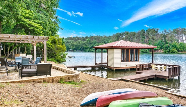 Lake Front - Hot Tub - Great Views - Fire Pit - Kayaks - Holly Lake Ranch
