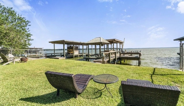 Lakefront Livingston Retreat w Dock & Fire Pit!