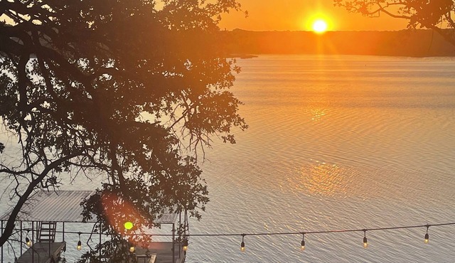 LakeSide Reel Paradise Brownwood big family dock for fishing/close to state park in Brownwood