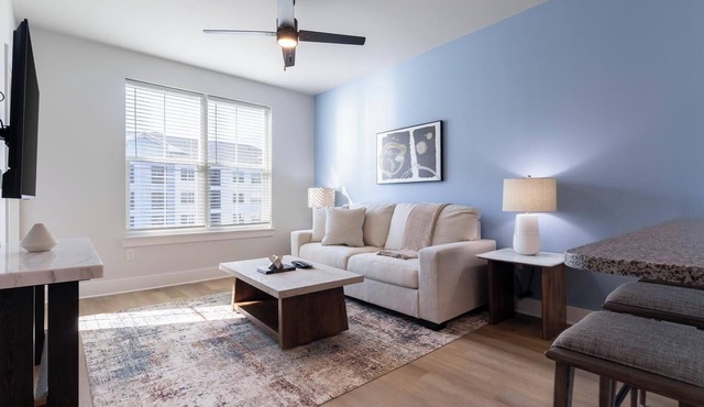 Landing | Amazing 1BD, Clubhouse, Yoga Studio in Freeport