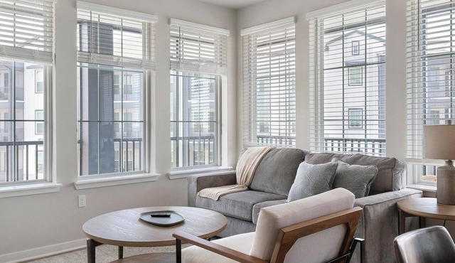 Landing | Beautiful 2BD, Clubhouse, Gym