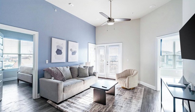Landing | Beautiful 2BD, Clubhouse, Gym