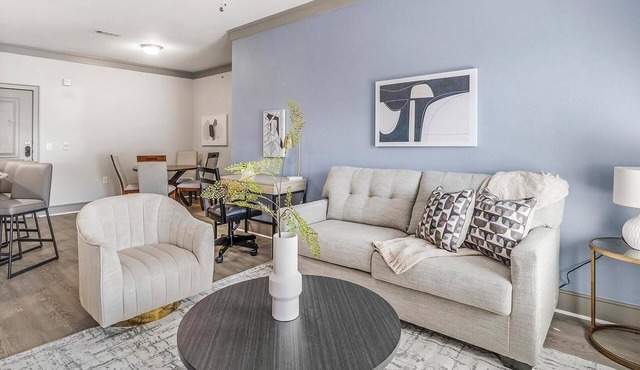 Landing | Beautiful 3BD, Clubhouse