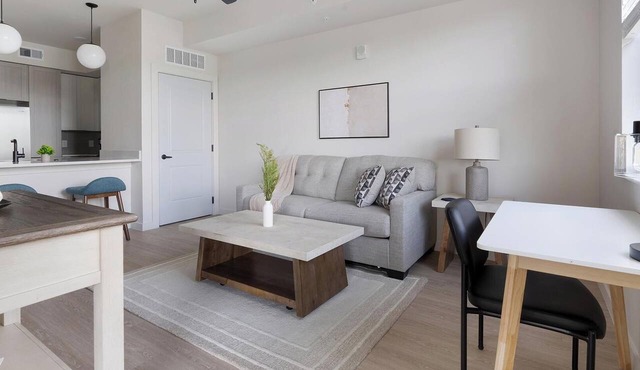 Landing | Chic 1BD, Gym, Clubhouse