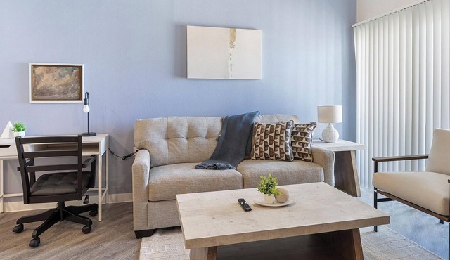 Landing | Incredible 1BD, Gym, Clubhouse
