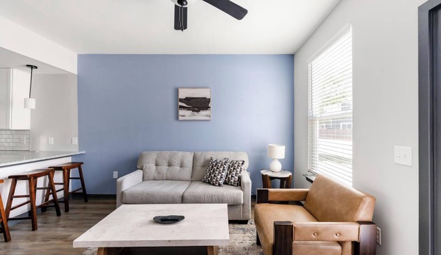 Landing | Incredible 3BD, Yoga Studio, Pool in Bellview