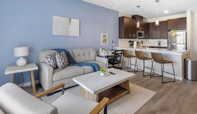 Landing | Modern 1BD, Gym, Pool