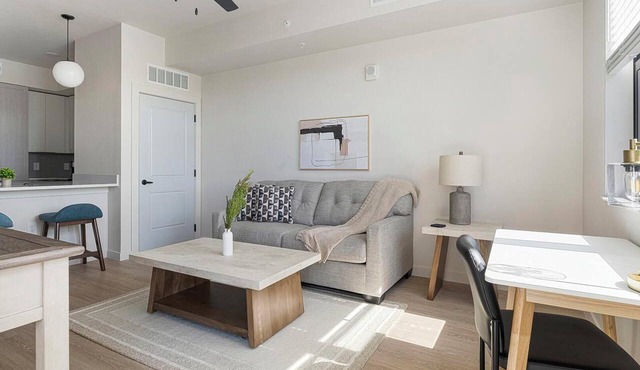 Landing | Modern 1BD, Gym, Clubhouse