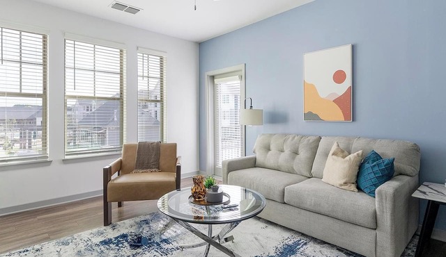 Landing | Spectacular 2BD, Pool, Gym