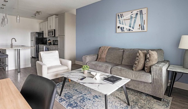Landing | Spectacular 1BD, Clubhouse, Pool