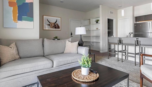 Landing | Stunning 2BD, Gym, Clubhouse in Pflugerville
