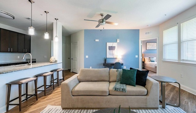 Landing | Stylish 1BD, Game Room