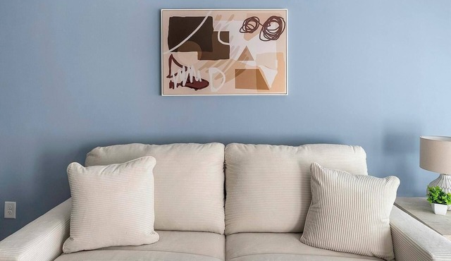 Landing | Stylish 1BD, Clubhouse, Gym