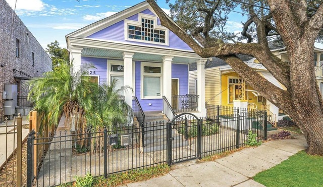Lavender Haze 5BR Uptown NOLA Retreat