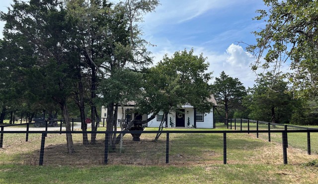 Little House, pickleball, donkeys, exercise, trails,