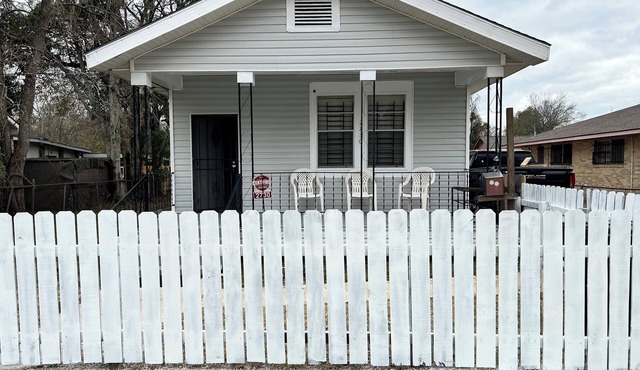 “Live Like a Local — Central Baton Rouge 2BR Near LSU & Downtown!”