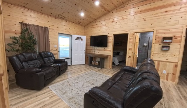 Lovely 2-bedroom pet friendly house in charming Calera-9 min. to Choctaw Casino