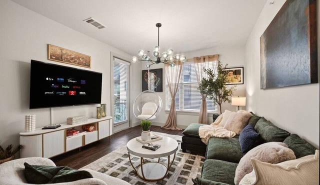 Lux Preston Hollow | 2BR, Pool, Gym, Games & Pkg