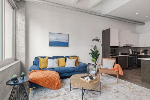 LUXE 1BR Condo with Downtown ATL view in Atlanta