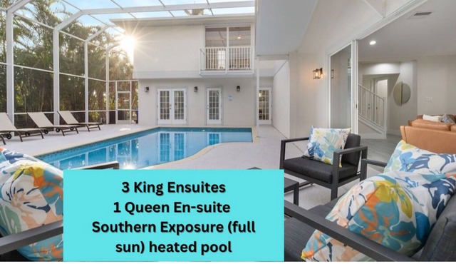 Luxury 6BR Naples Retreat with private Pool. Beach, & 5th Ave Just Minutes Away!