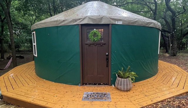 Luxury Yurt in the Woods on 10 ac. with The Silo House in Waxahachie, TX