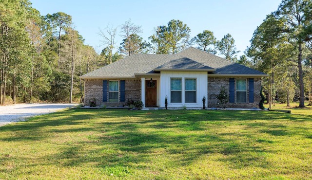 Magnolia Charm - New Listing in Fairhope - Walk to Mobile Bay