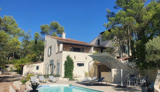 Maison de Charme, au Pieds des Cévennes, Idéal Pour des Vacances Familiales in Saint-Jean-de-Cornies