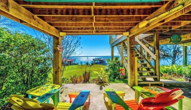 Margaritavilla-4 bed/3.5 baths-Water Front-Amazing