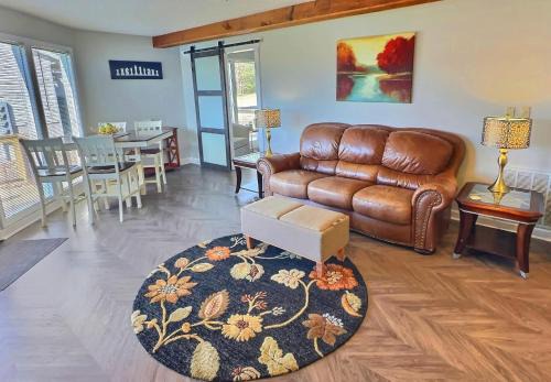 Marina Access Lake View Golf Swimming Fishing with All Holiday Island Amenities Accessible in Holiday Island