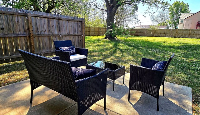 Modern 2BR/2BA Home. Backyard, Patio, 500 Mbps. Near VBC, Arsenal & Space Center