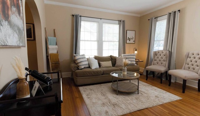 Modern 2BR Cottage | Pets Allowed Near Capitol