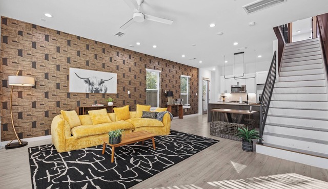 Modern 3BR Near NRG Stadium, Medical Center & Downtown + Gazebo + Fire pit in Houston