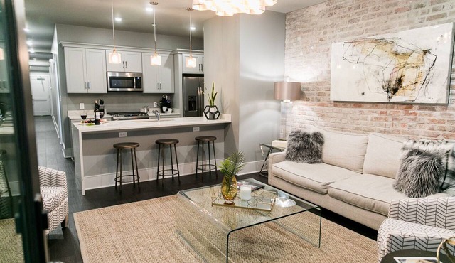 Modern Comfort: Stylish & Cozy Retreat in New Orleans' CBD