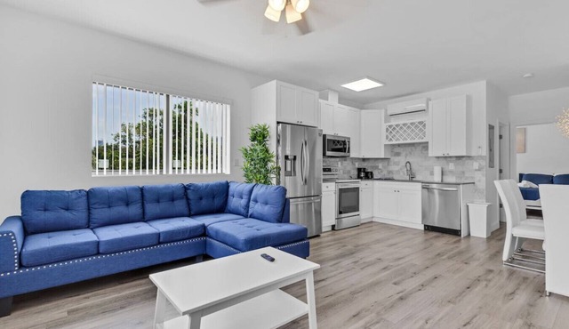 Modern Stay near Design District