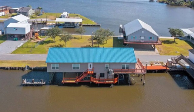 Moss Lake retreat