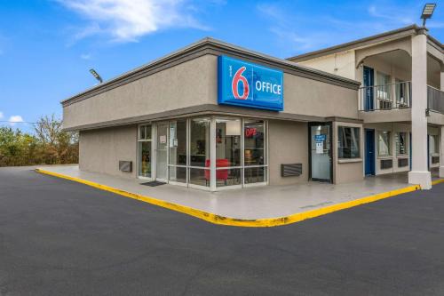 Motel 6-Tupelo, MS - Downtown