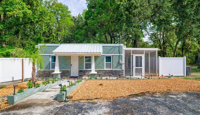 Nature Coast Cottage Retreat 5 star