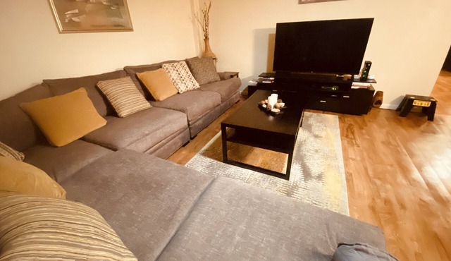 Near Hobby Airport/Your home away from home
