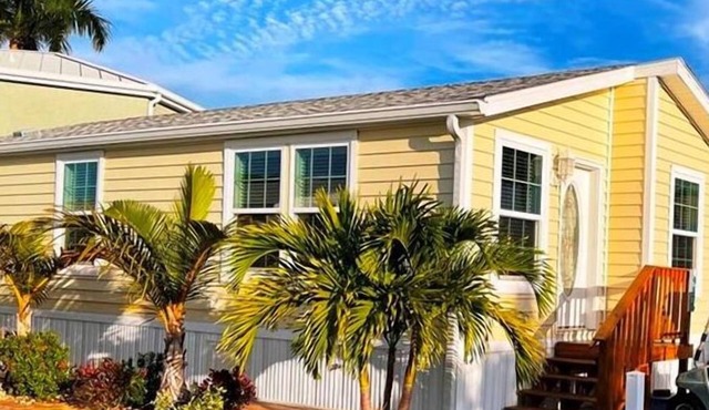 NETTLES NEST.newly built .Your Sanctuary on Hutchinson Island.a Hidden Gem!