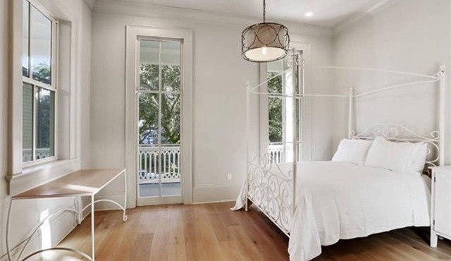 New Orleans: Uptown; elegant, luxurious, fun- loving living!