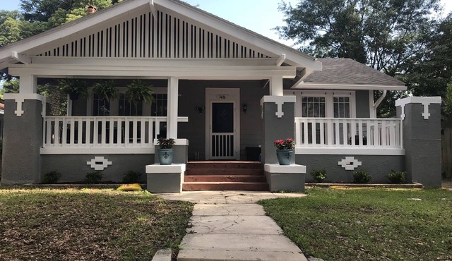 NEWLY RENOVATED COTTAGE ACROSS THE STREET FROM ISLAND VIEW CASINO