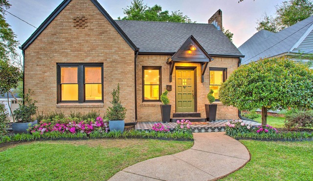 Newly Updated & Charming Azalea District Home in Tyler