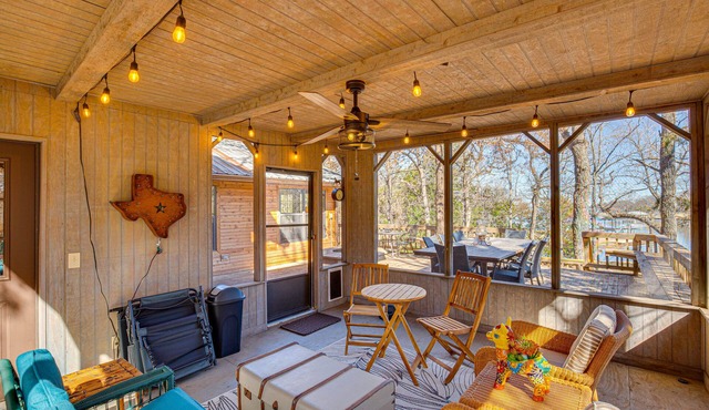 On-Site Lake Access: Streetman Vacation Rental!