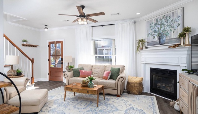 Oxford Getaway! 1 mile from Ole Miss and the square