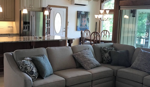 Pentwater Oasis, 4-bedroom house on Pentwater Lake, private docks available