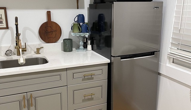 Pet-friendly City Cottage near Ponce City Market and Piedmont Park