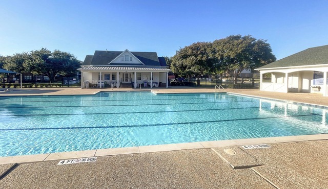 Pet-Friendly Murphy Home: Fenced Yard & Patio!