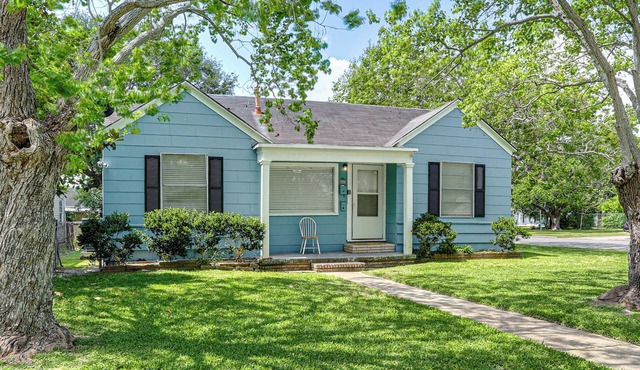 Port Arthur Homebase: Work, Dine & Play!