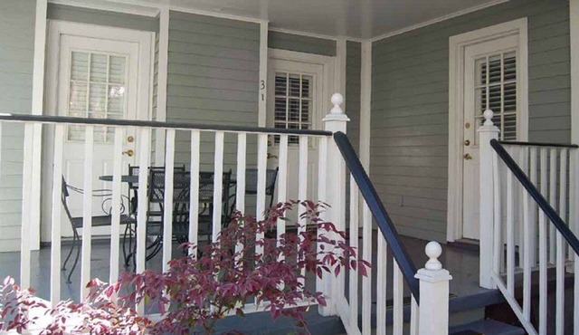 Prime location, Walk to all the French Quarter attractions. Ideal for groups.