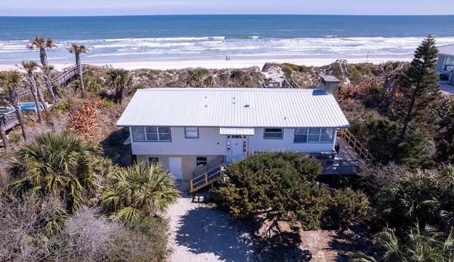 Private Beach Front: Rustic Dune Retreat